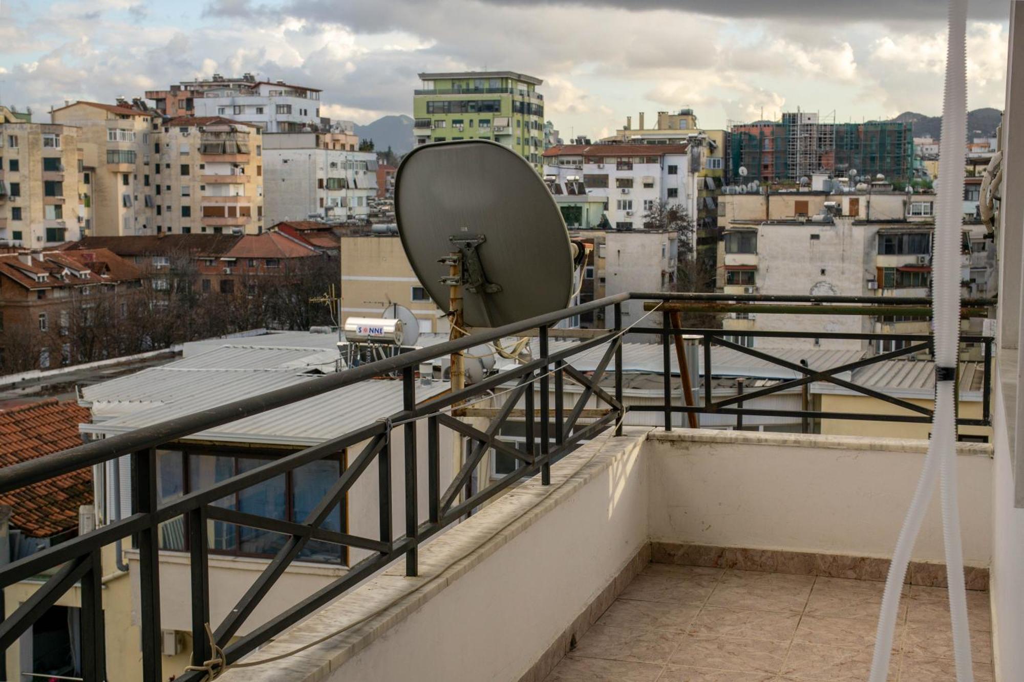 Bllok Bright Private Bedrooms With Private Bathroom On Shared Apartment Tiranë Ngoại thất bức ảnh