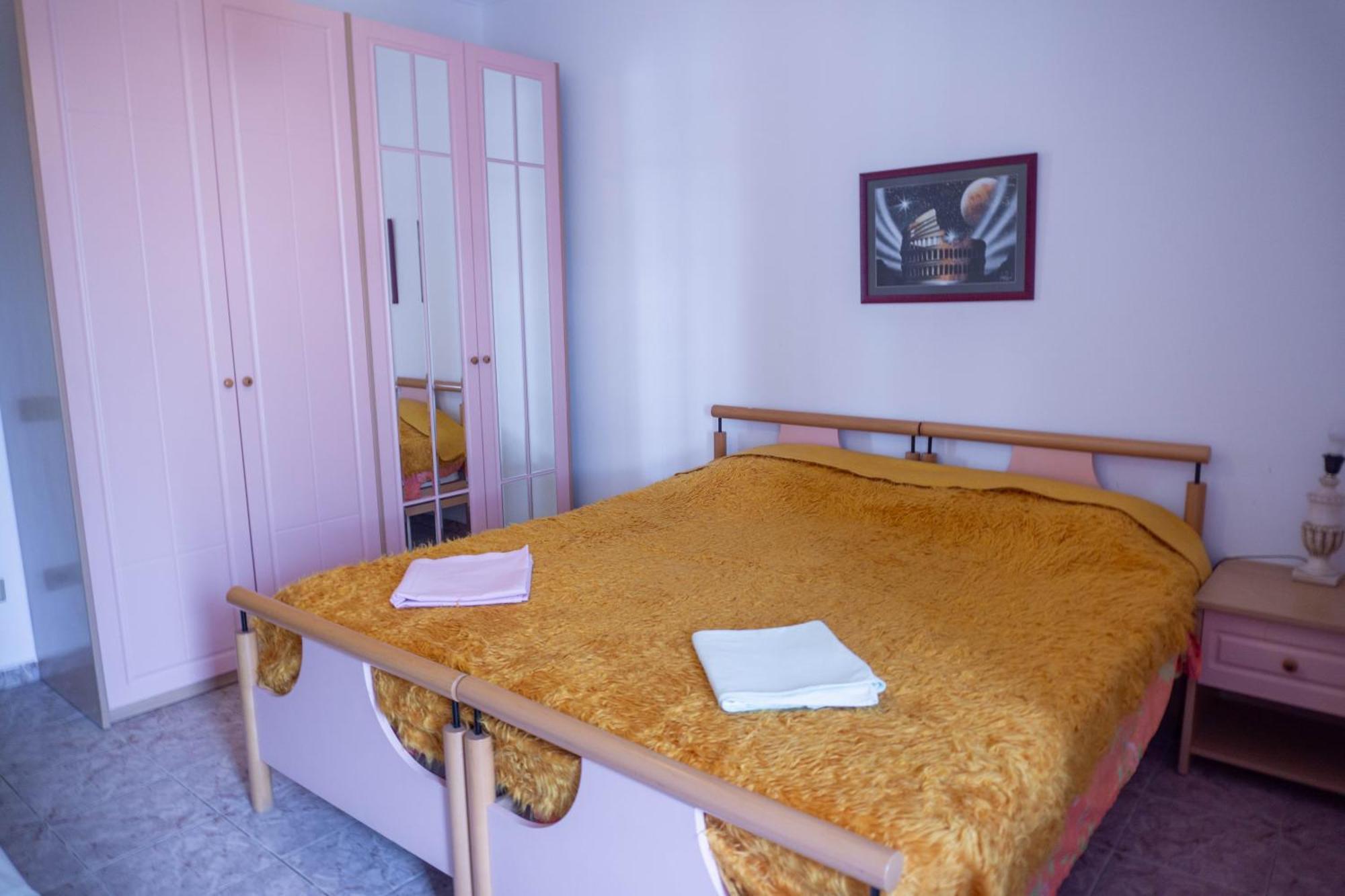 Bllok Bright Private Bedrooms With Private Bathroom On Shared Apartment Tiranë Ngoại thất bức ảnh