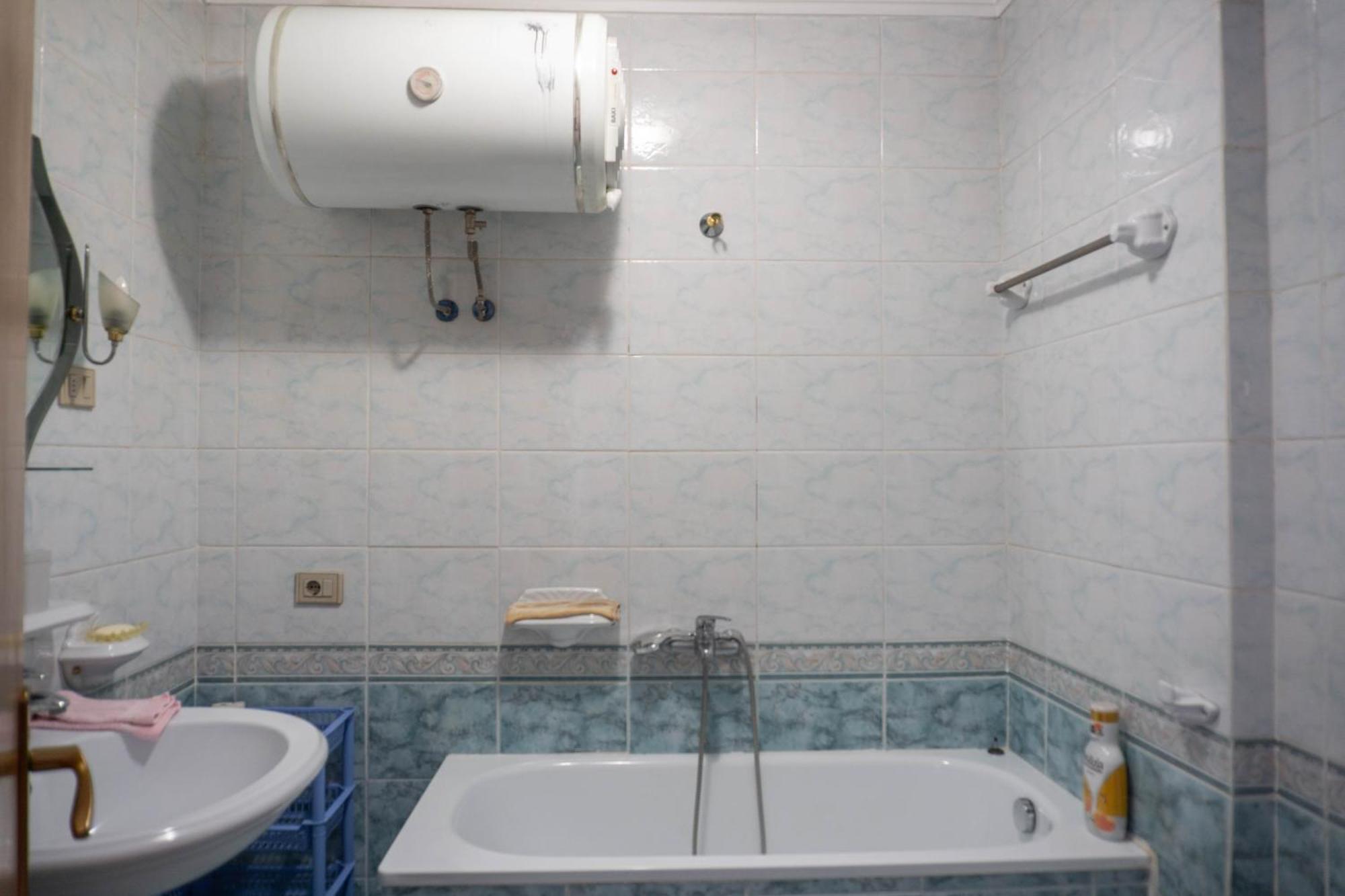 Bllok Bright Private Bedrooms With Private Bathroom On Shared Apartment Tiranë Ngoại thất bức ảnh