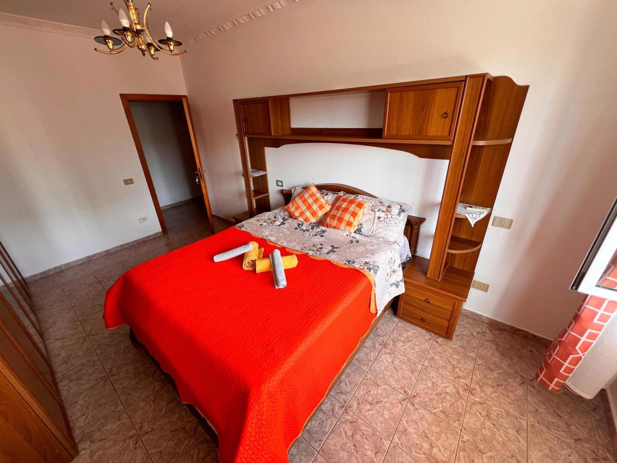 Bllok Bright Private Bedrooms With Private Bathroom On Shared Apartment Tiranë Ngoại thất bức ảnh