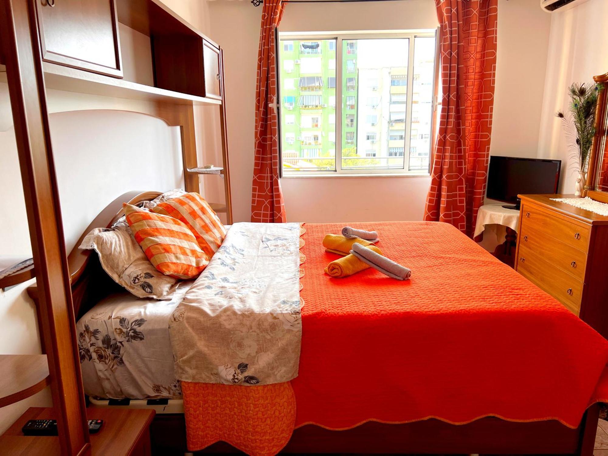 Bllok Bright Private Bedrooms With Private Bathroom On Shared Apartment Tiranë Ngoại thất bức ảnh